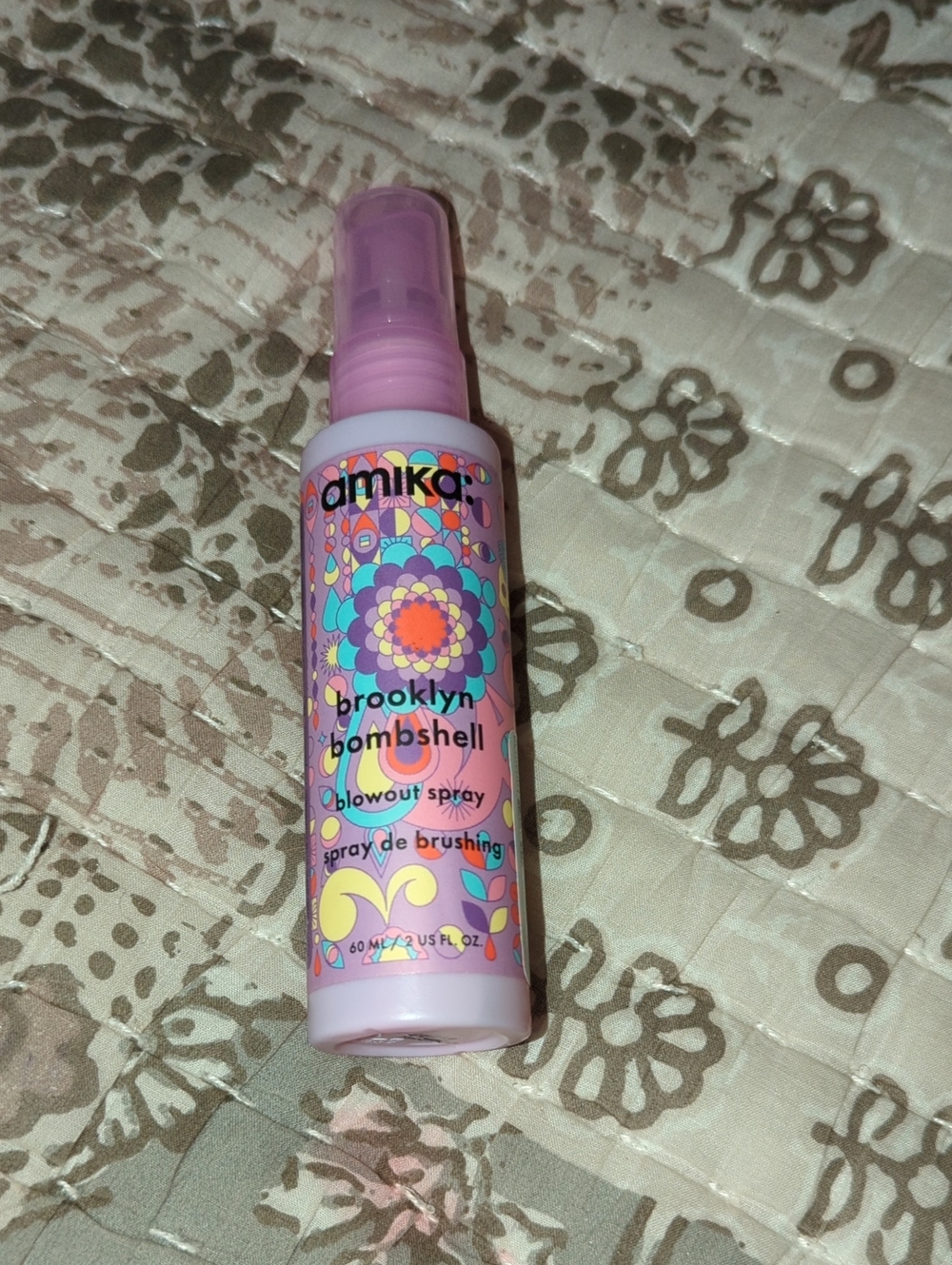 amika Brooklyn Bombshell Blowout Spray - Pink & Purple